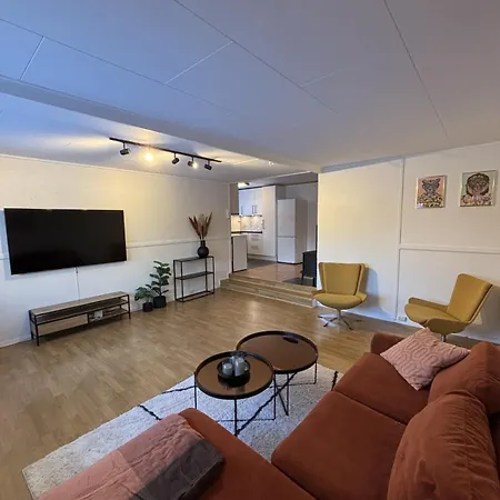 Big Apartment With Free Parking Tromso Exterior photo